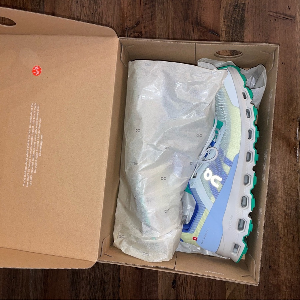 Mens 10, ON Running, Cloudvista Creek/Mint, MSRP $130 - Picture 2 of 7